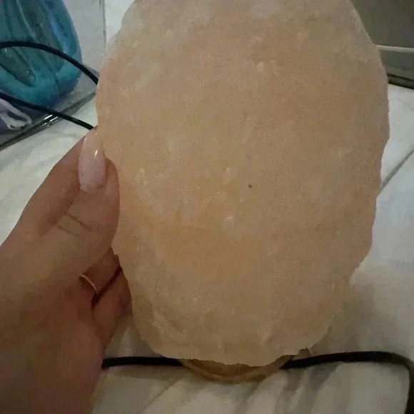 LED SALT LAMP - Picture 3 of 3